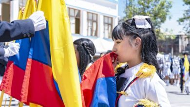 Photo of Ecuador rinde homenaje a la Bandera con el juramento de 263 mil estudiantes