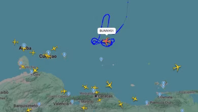 Photo of Dos bombarderos estadounidenses B-52 sobrevuelan el Caribe frente a las costas de Venezuela
