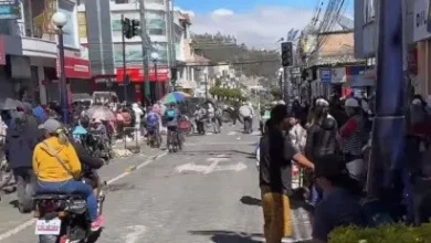 Photo of Otavalo: mercados, locales y bancos vuelven a abrir en medio de una tensa calma