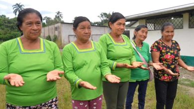 Photo of Ecuador reconoce por primera vez a las parteras tradicionales como profesionales de la salud