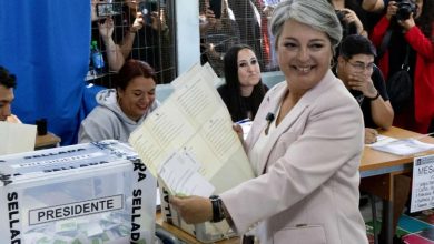 Photo of Jeannette Jara venció en la primera vuelta electoral, con escasa ventaja sobre Kast. Internacionales Elecciones en Chile: Jara y Kast irán por la Presidencia