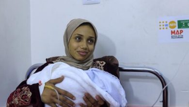 Photo of Las comadronas ofrecen un rayo de esperanza en medio del horror y el duro invierno de Gaza