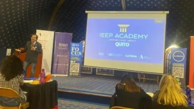 Photo of Libertad, ética y pensamiento crítico marcaron el seminario de economía política en la USFQ