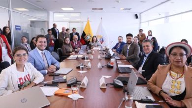 Photo of Comisión de Seguridad aprueba informe para primer debate de reforma al COIP sobre uso indebido de uniformes