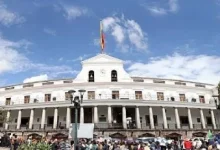 Photo of Asamblea Constituyente: un libro plantea cómo ir desmontando la Constitución de Ecuador