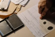 Photo of ¿Cómo la Inteligencia Artificial facilita la suplantación de identidad en Ecuador?