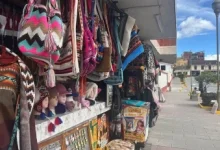 Photo of El cambio de moneda atrae a compradores colombianos a Tulcán